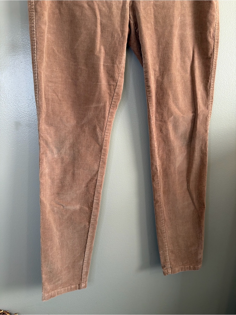 New York & Company Tan Stretch Corduroy Skinny Pants Size 6 - Picture 3 of 8
